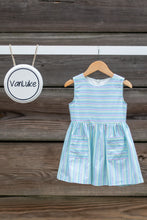 Load image into Gallery viewer, Simple Stripe Pocket Dress
